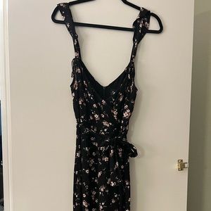NWOT Bardot black floral dress